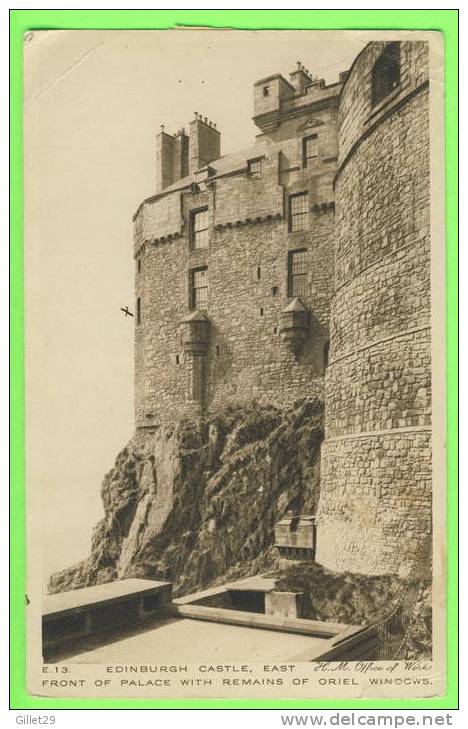 EDINBURGH, SCOTLAND - CASTE EAST FRONT OF PALACE WITH REMAINS OF ORIEL WINDOWS - - Midlothian/ Edinburgh