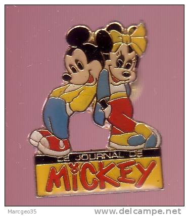 Pin's, Le Journal De Mickey, Mickey Et Minnie - Disney