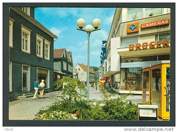 GUMMERSBACH : Wilhelmstrabe (Fubgänger-Zone) Circulée. Animée. - Gummersbach