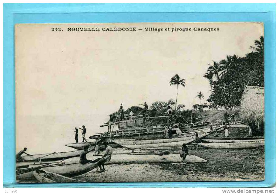 B - NOUVELLE CALEDONIE - OCEANIE - Village Et Pirogue Canaque - Cliché Avant 1903 - Méssageries Maritimes - Nieuw-Caledonië