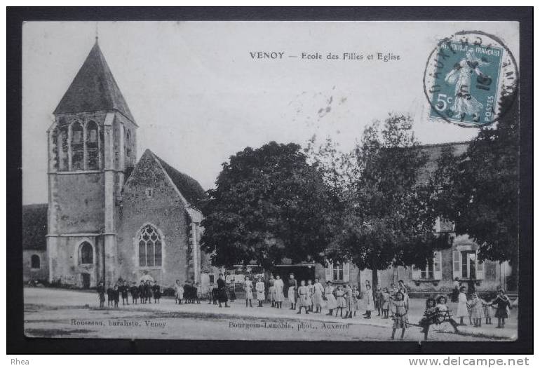 89 Venoy Ecole Des Filles Eglise    D89D  K89024K  C89438C RH037222 - Venoy