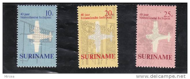 C1626 - Surinam 1970 - Michel 581/3 Neufs** - Surinam ... - 1975