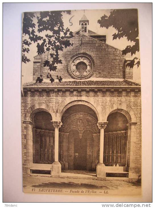 SAUVETERRE - Façade De L´ Eglise - Sauveterre De Bearn