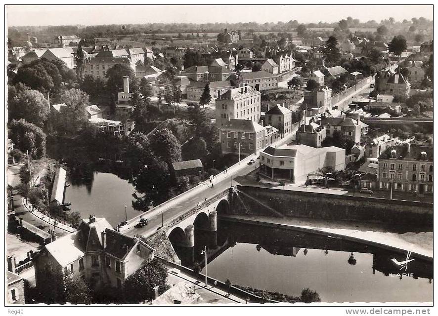 D53 - EN AVION AU DESSUS DE....   MAYENNE  -  Le Pont Mac Racken - ( GF) - Mayenne