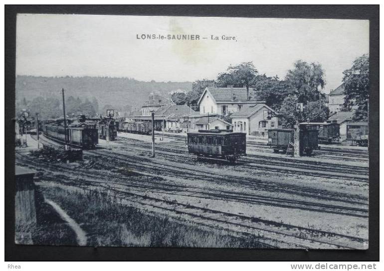 39 Lons-le-Saunier Gare    D39D  K39300K  C39300C RH038993 - Lons Le Saunier