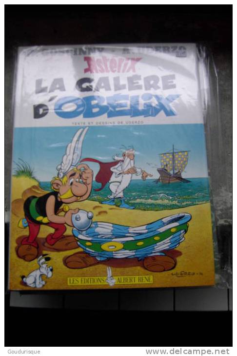 EO ASTERIX TIRAGE DE LUXE  TOILE ROUGE AVEC JACQUETTE  GOSCINNY  UDERZO - Astérix