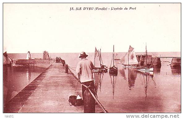 Dép 85 -  Phares - Bateaux De Pêche - T987 - Ile D´Yeu - L'entrée Du Port - Bon état - Ile D'Yeu