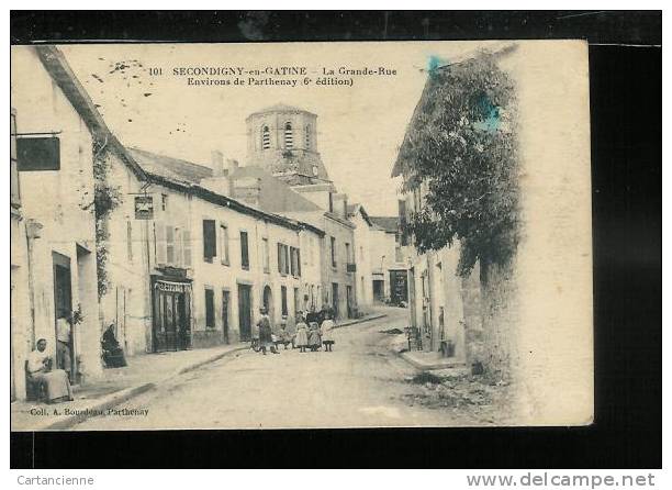 SECONDIGNY EN GATINE - La Grande Rue - Secondigny