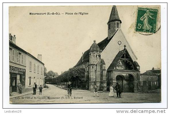 CPA 78.-MAURECOURT.-Place De L'Eglise .-bien Animé.-(qsd 224) - Maurecourt