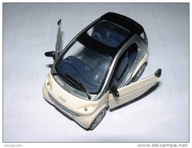 Smart City Coupé - Beige 1:33 Maisto Sans Boite - 2-01 - Other & Unclassified