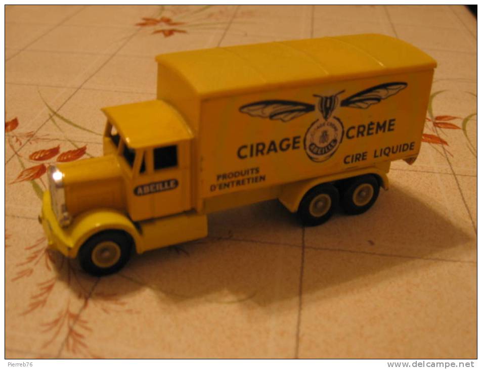 Camion Miniature  Corgy Scammell Cirage Crème Abeille - Altri & Non Classificati