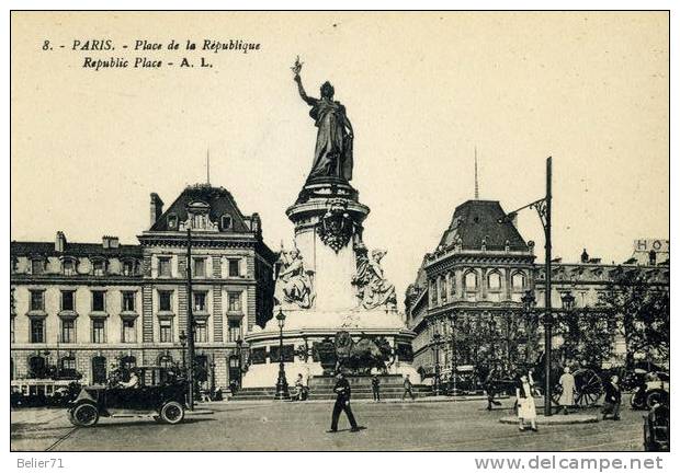 Paris, Place De La République - Arrondissement: 03