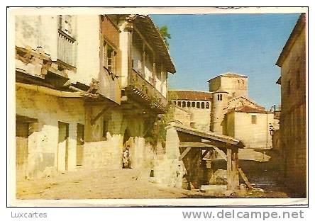 8. SANTILLANA DEL MAR . COLEGIATA Y CALLE DEL RIO. - Cantabria (Santander)