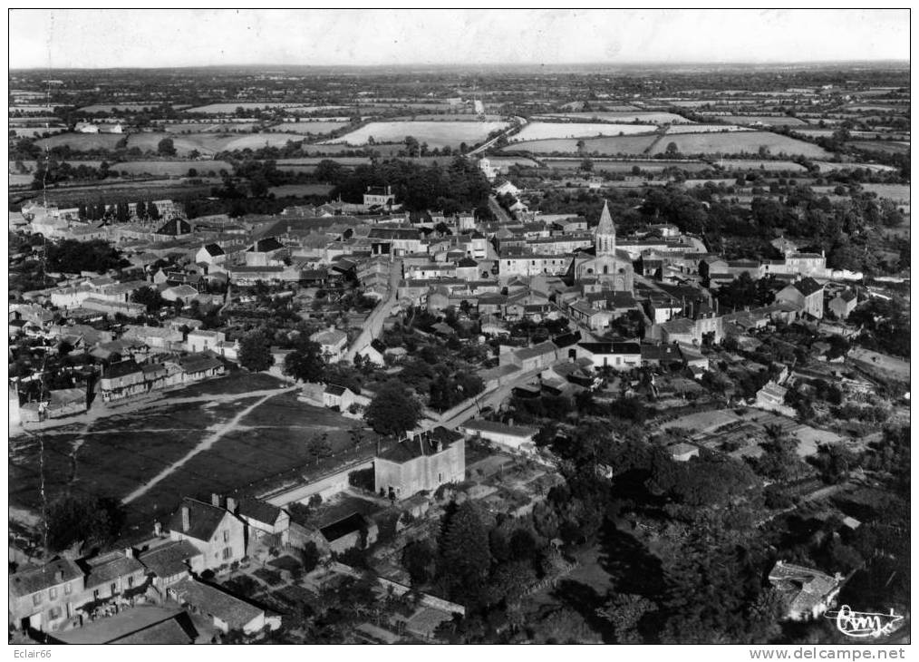 85 MOUTIERS LES MAUXFAITS CPSM Grd Format   VUE  GENERALE     AERIENNE  Année 1954  EDIT COMBIER  CIM - Moutiers Les Mauxfaits