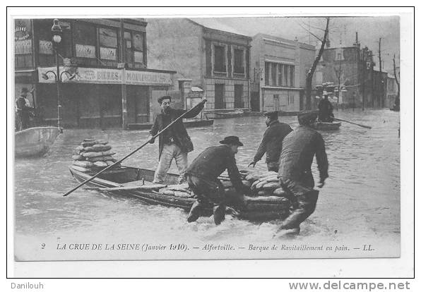 94 / FL/ ALFORTVILLE, Barque De Ravitaillement En Pain, LL 2, Crues De La Seine, ANIMEE - Alfortville