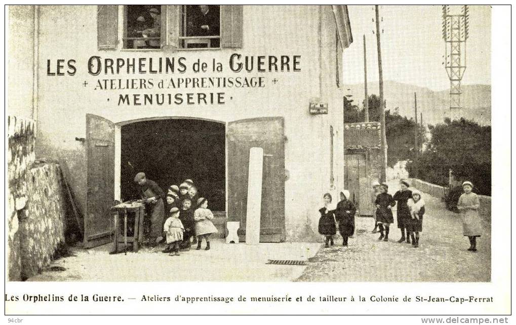 CPA (06 ) SAINT JEAN CAP FERRAT Les Orphelins De La Guerre  Ateliers Menuiserie Et Tailleur - Saint-Jean-Cap-Ferrat