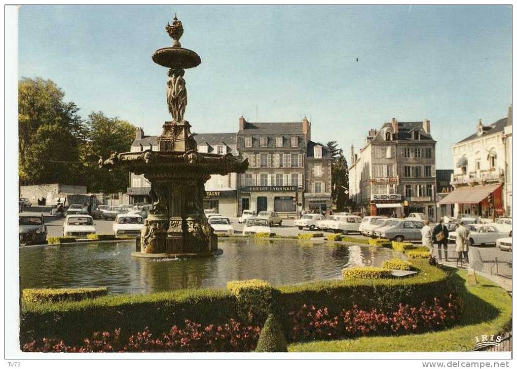 CpE1934 - GUERET - La Fontaine De La Place Bonnyaud - (23 - Creuse) - Guéret