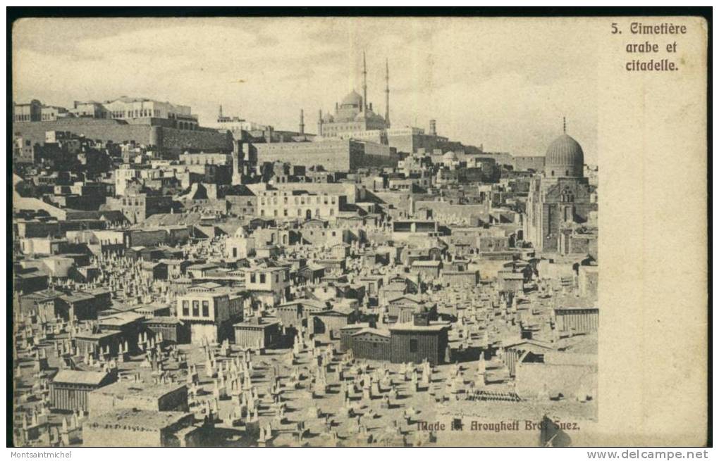 Suez. Egypte. Cimetière Arabe Et Citadelle. - Sues