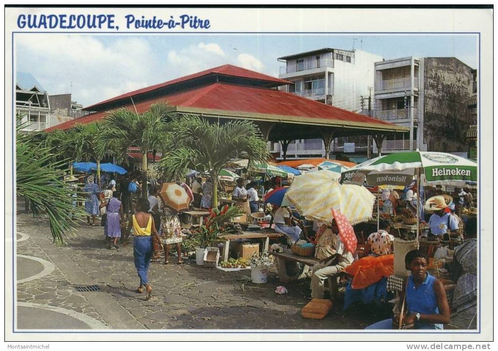 Pointe-à-Pitre. Guadeloupe 971. Marché Saint-Antoine. Pub: Heineken. - Pointe A Pitre