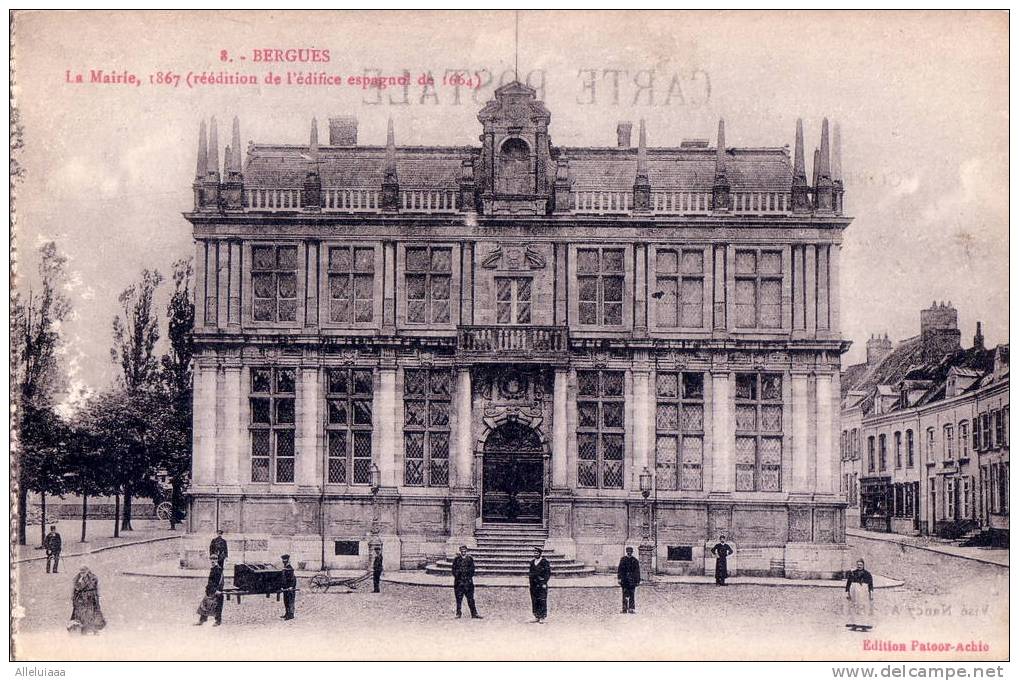 CPA Belle Carte Postale FRANCE BERGUES - La Mairie - Animée - Bergues