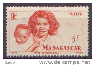 Madagascar - N° 313 * Types Bersimisarake De La Série Courante De 1946 - Ungebraucht