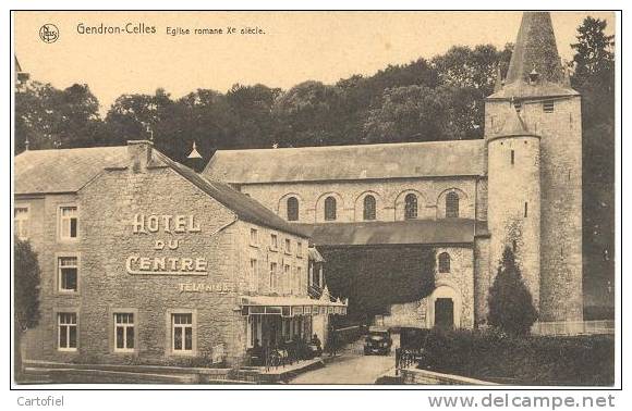 GENDRON-CELLES- EGLISE ROMANE Xme  SIECLE  - HOTEL DU CENTRE - Houyet