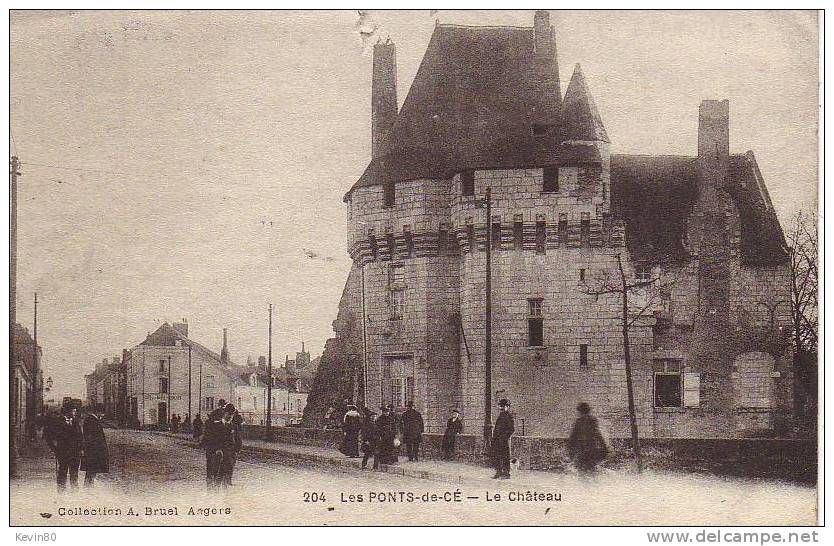 49 LES PONTS DE CE Le Château Cpa Animée - Les Ponts De Ce