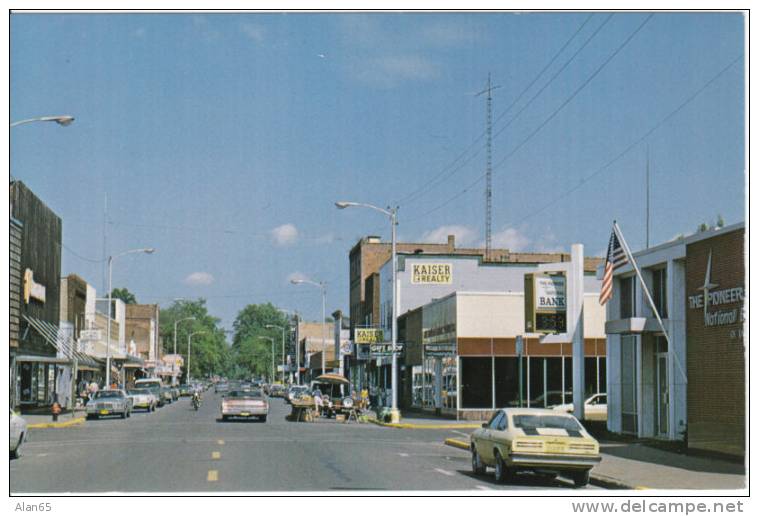 Ladysmith WI, Rusk County, Animated Street Scene, Bank Realty Office, Motorcycle And 1980s Vintage Autos - Autres & Non Classés