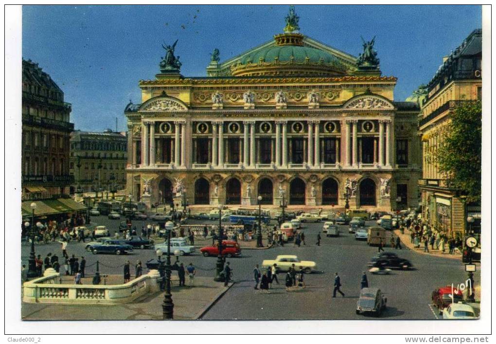 PARIS . Place De L'Opéra En 1974  Trés Animée  (A518) - Arrondissement: 02