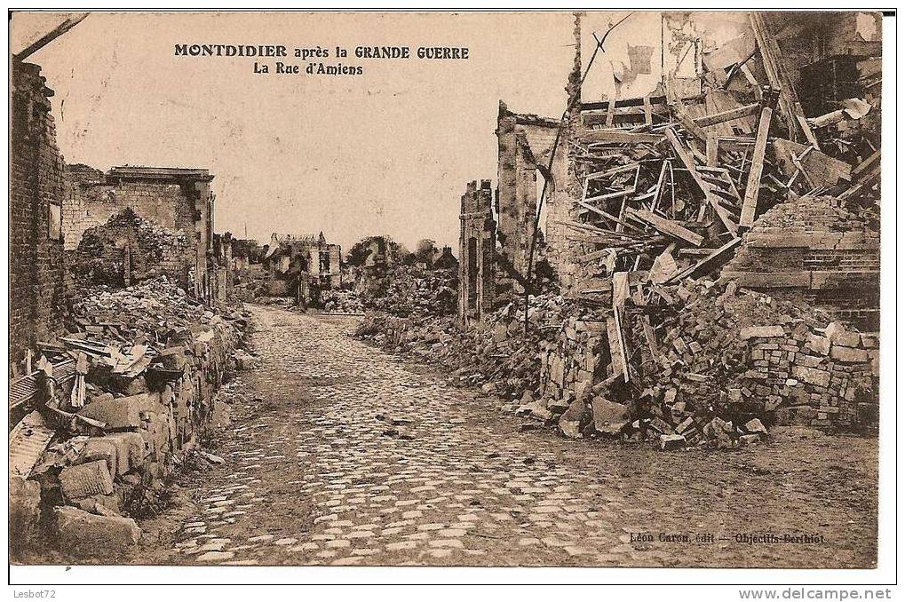 Cpa, Montdidier (Somme) Après La Grande Guerre, La Rue D´Amiens - Montdidier