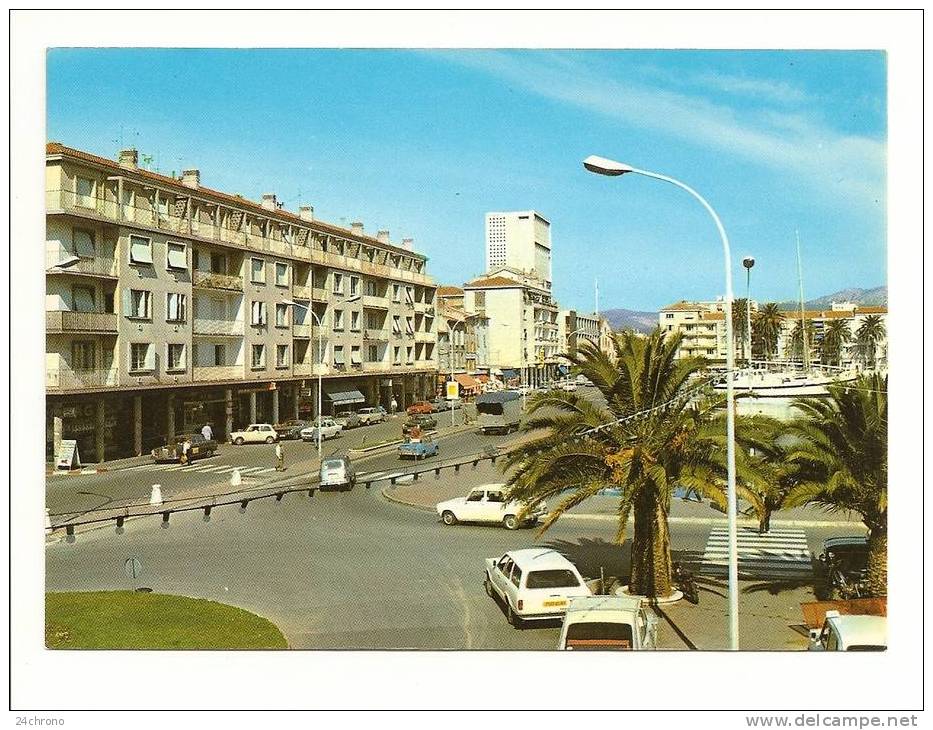 La Seyne Sur Mer: Le Quai Saturnin Fabre, Automobile (08-2206) - La Seyne-sur-Mer