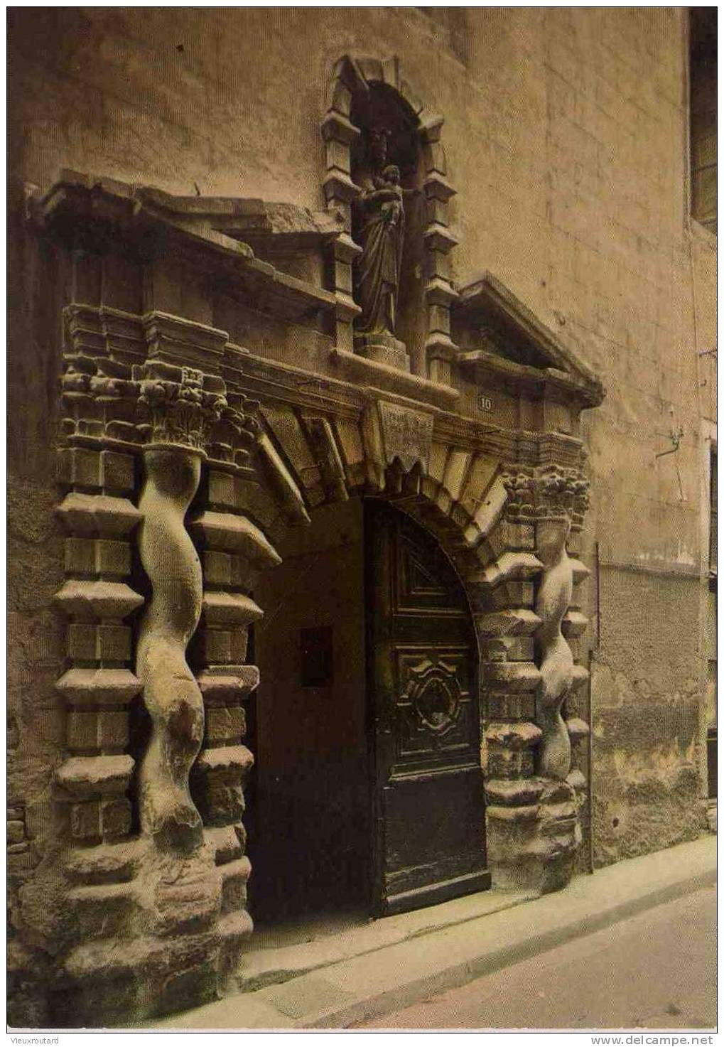 CPSM.  BAGNOLS SUR CEZE.  LA PORTE DE L'ECOLE MATERNELLE. - Bagnols-sur-Cèze