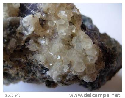 CALCITE SUR FLUORINE (RARE A LA) MINE DE MARSANGES LANGEAC  FRANCE - Minerali