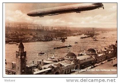 SAK132/ Fotokarte Zeppelin über Dem Hamburger Hafen  1912 (Luftschiff Hansa) - Dirigibili