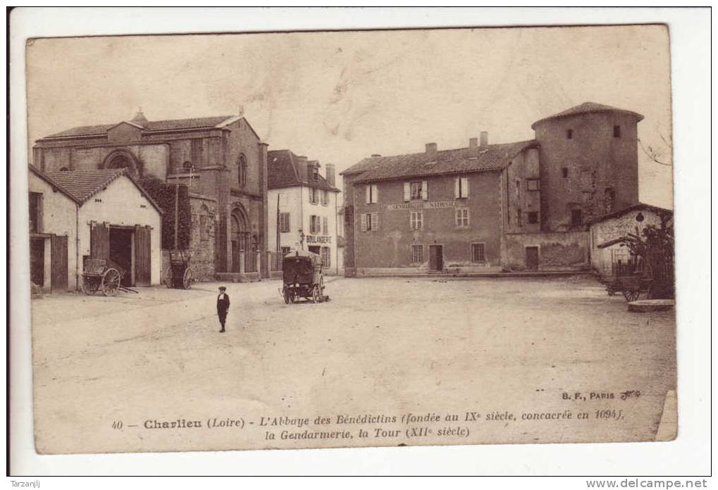 CPA De Charlieu (Loire 42): L'abbaye Des Bénédictins (fondée Au IXe Siècle) La Gendarmerie, La Tour - Charlieu