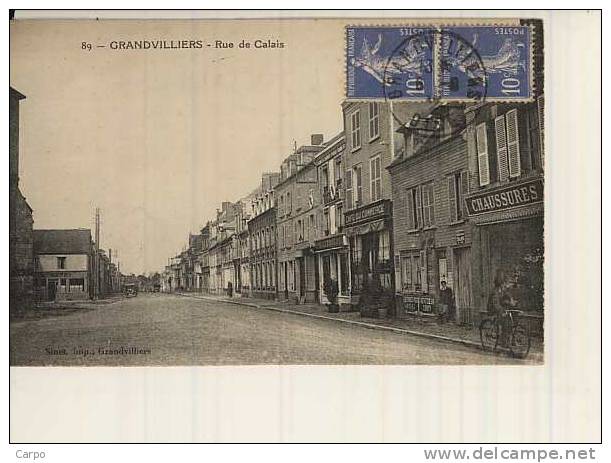 GRANDVILLIERS. - Rue De Calais. - Grandvilliers