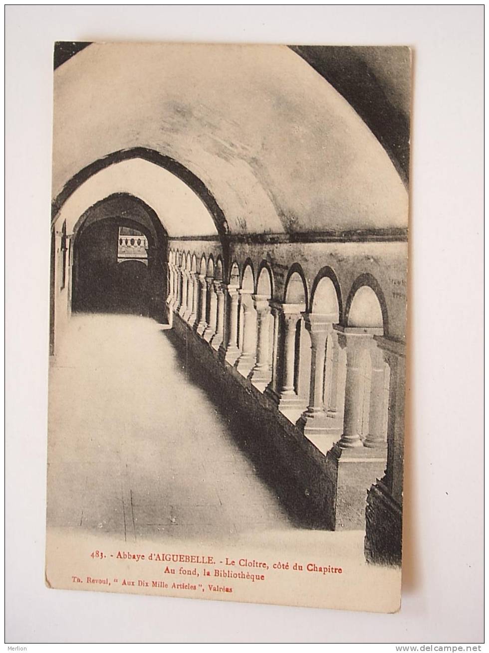 73 Aigebelle -Abbaye - Le Cloitre Cote Du Chapitre  Cca 1910´s  VF D31788 - Aiguebelle