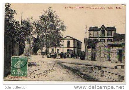 SAINT CYPRIEN...Mairie Et Ecoles - Saint Cyprien