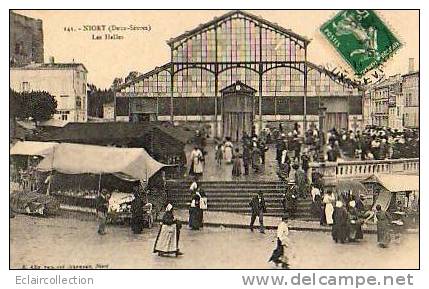 NIORT.... Les Halles..Marché - Niort