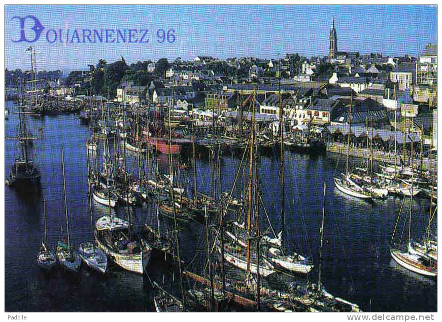 Carte Postale 29.  Douarnenez  Festival 1996 Trés Beau Plan - Douarnenez