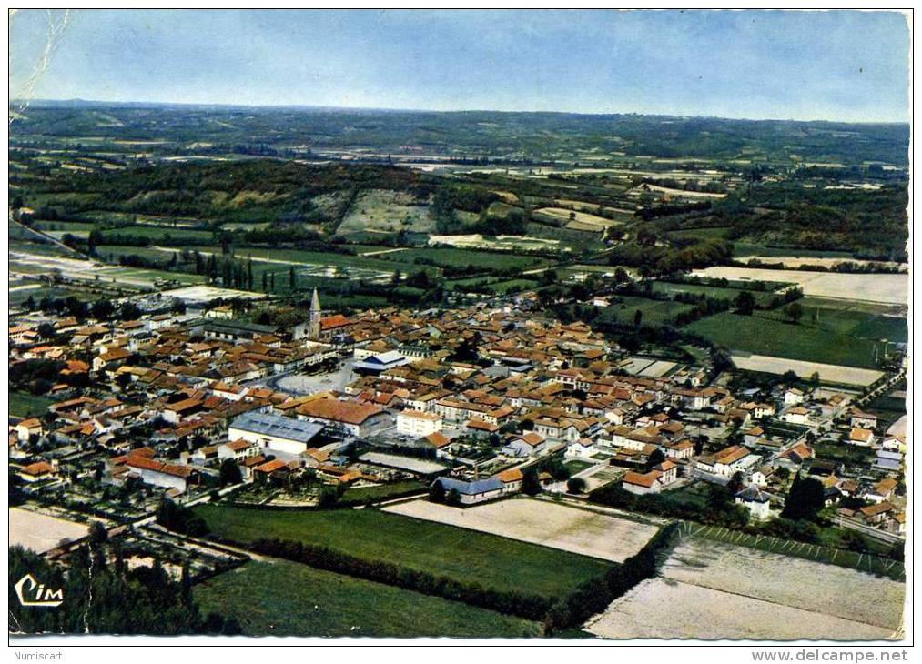 CPSM...DE RABASTENS...VUE AERIENNE...plis A Gauche Aux Coins - Rabastens De Bigorre