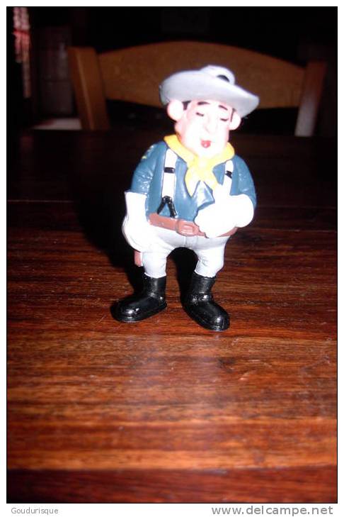 LUCKY LUKE  FIGURINE  SOLDAT TIRANT LA LANGUE   MORRIS - Lucky Luke