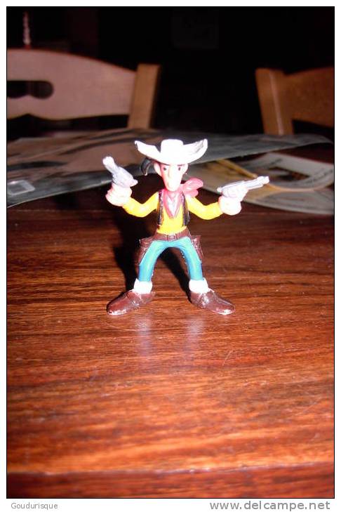 LUCKY LUKE  FIGURINE  LUCKY LUKE REVOLVER MORRIS - Lucky Luke