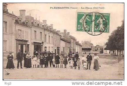 86 - PLEUMARTIN,  LA PLACE - CÔTE OUEST - ECRITE - Pleumartin