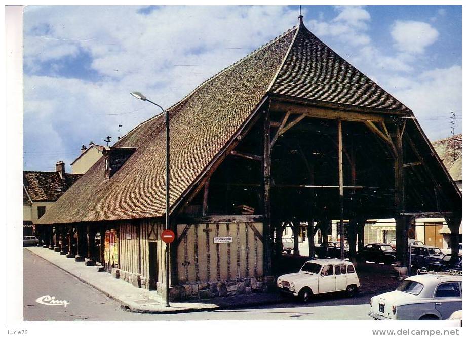 ARPAJON -  Les  Halles -  N° 0 02 00 0013 - Véhicules Anciens - Arpajon