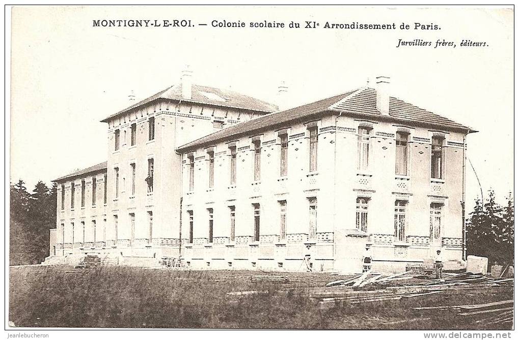 C.P.A    (  MONTIGNY- LE - ROI -  "  Colonie Scolaire - Gros Plan "  ) - Montigny Le Roi