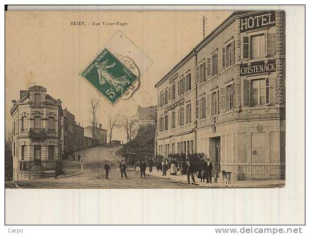 BRIEY - Rue Victor-Hugo. - Briey