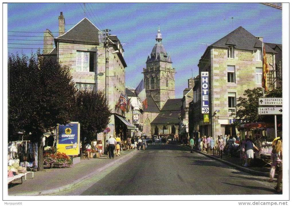 CPM De Villedieu-les-Poeles - Capital Du Cuivre, Jour De Marché - Villedieu