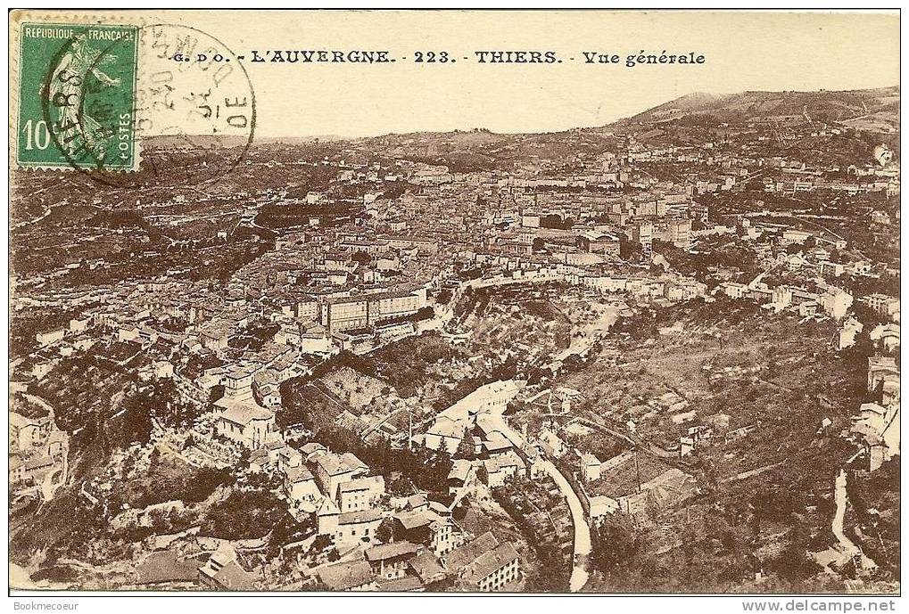 63  L'AUVERGNE  THIERS   VUE GENERALE             N° 2164 - Thiers