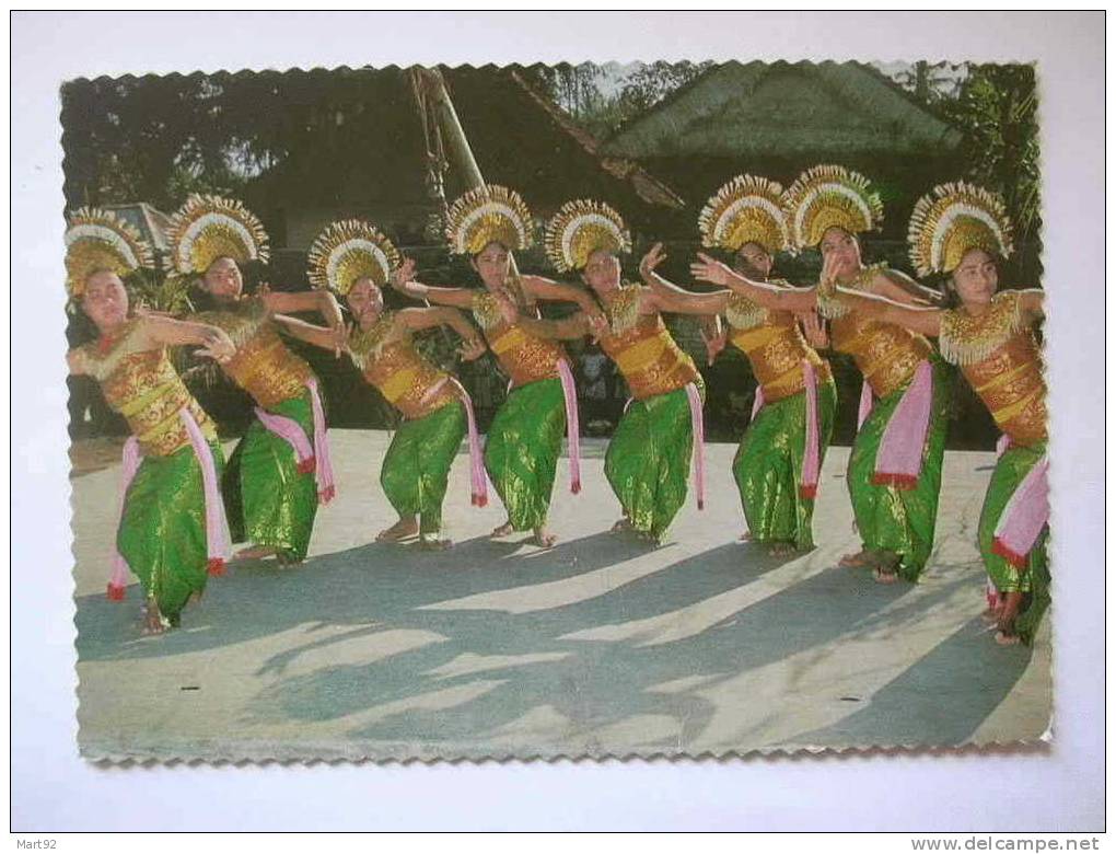 BALI DANSEUSES - Indonesia